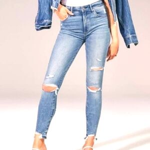 Distressed Knee Abercrombie Skinny Jeans